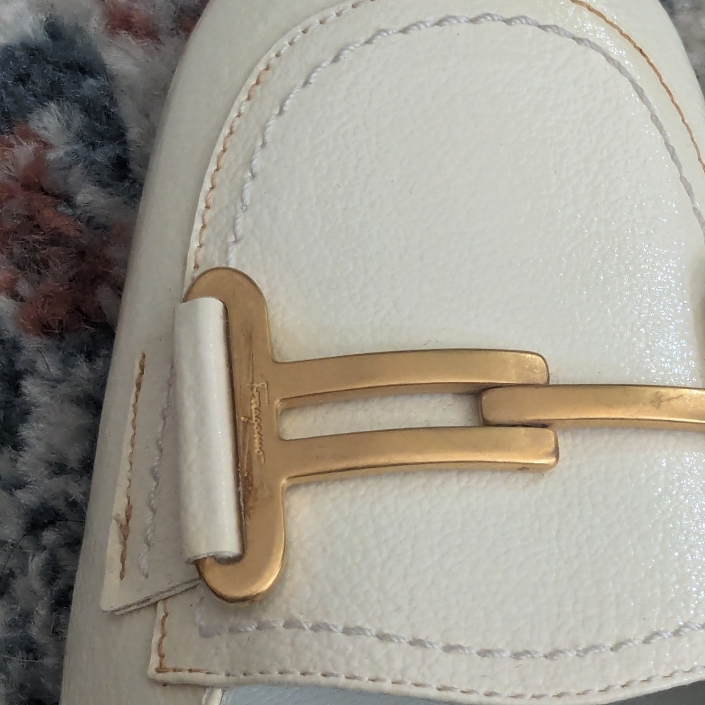 Salvatore Ferragamo Off White Flats With Gold Buckle Detail - 9B - Picture 7 of 11